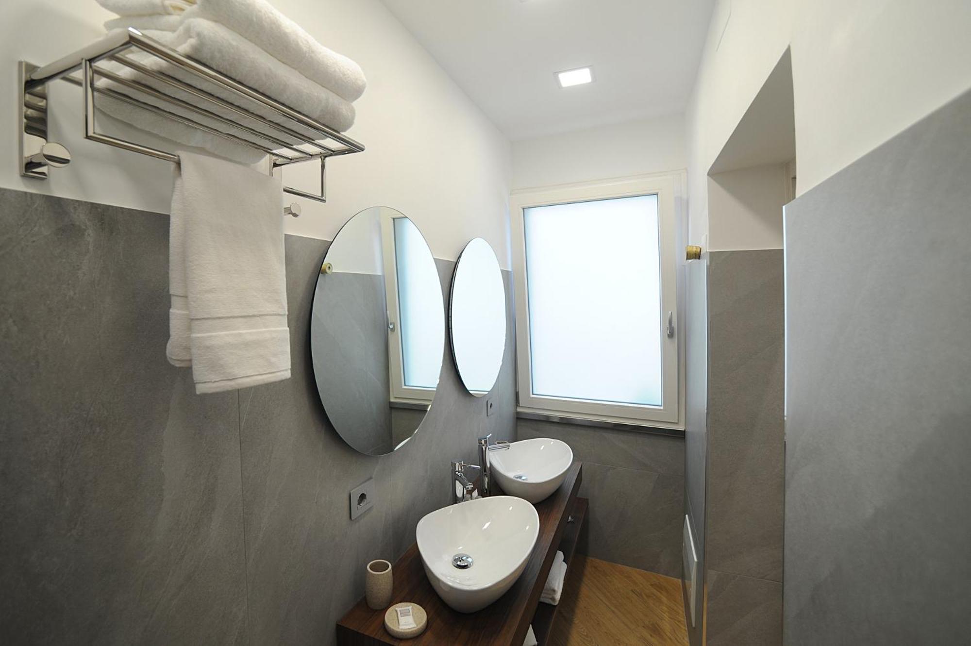 Mom Apartment Rooms&Suites Tivoli Zewnętrze zdjęcie