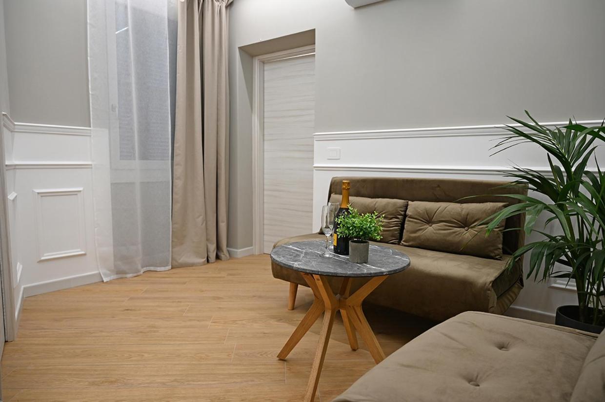 Mom Apartment Rooms&Suites Tivoli Zewnętrze zdjęcie